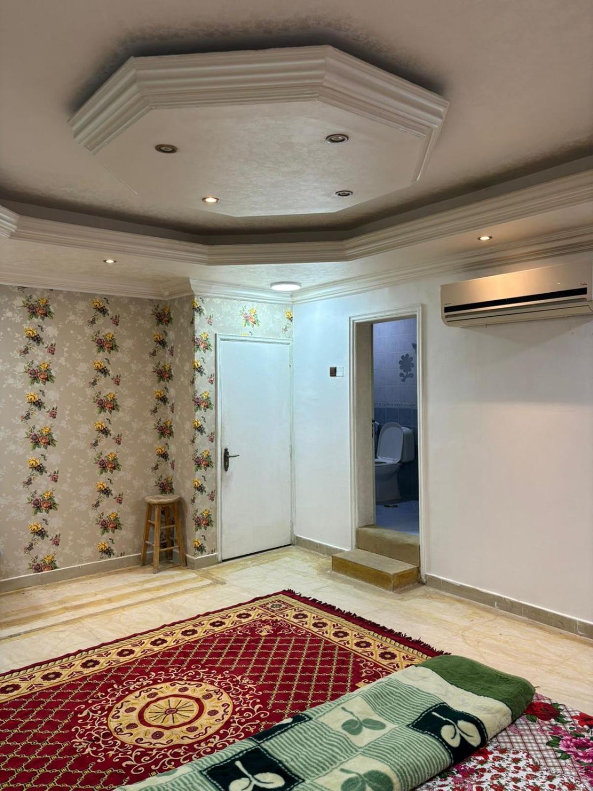 Homestay Furnished Bedroom With Attached Bath In In Sharjah